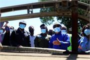 Minister Senzo Mchunu and Gauteng Primier David Makhura on a site inpsection at Rietspruit Waste Water Treatment Plant 013